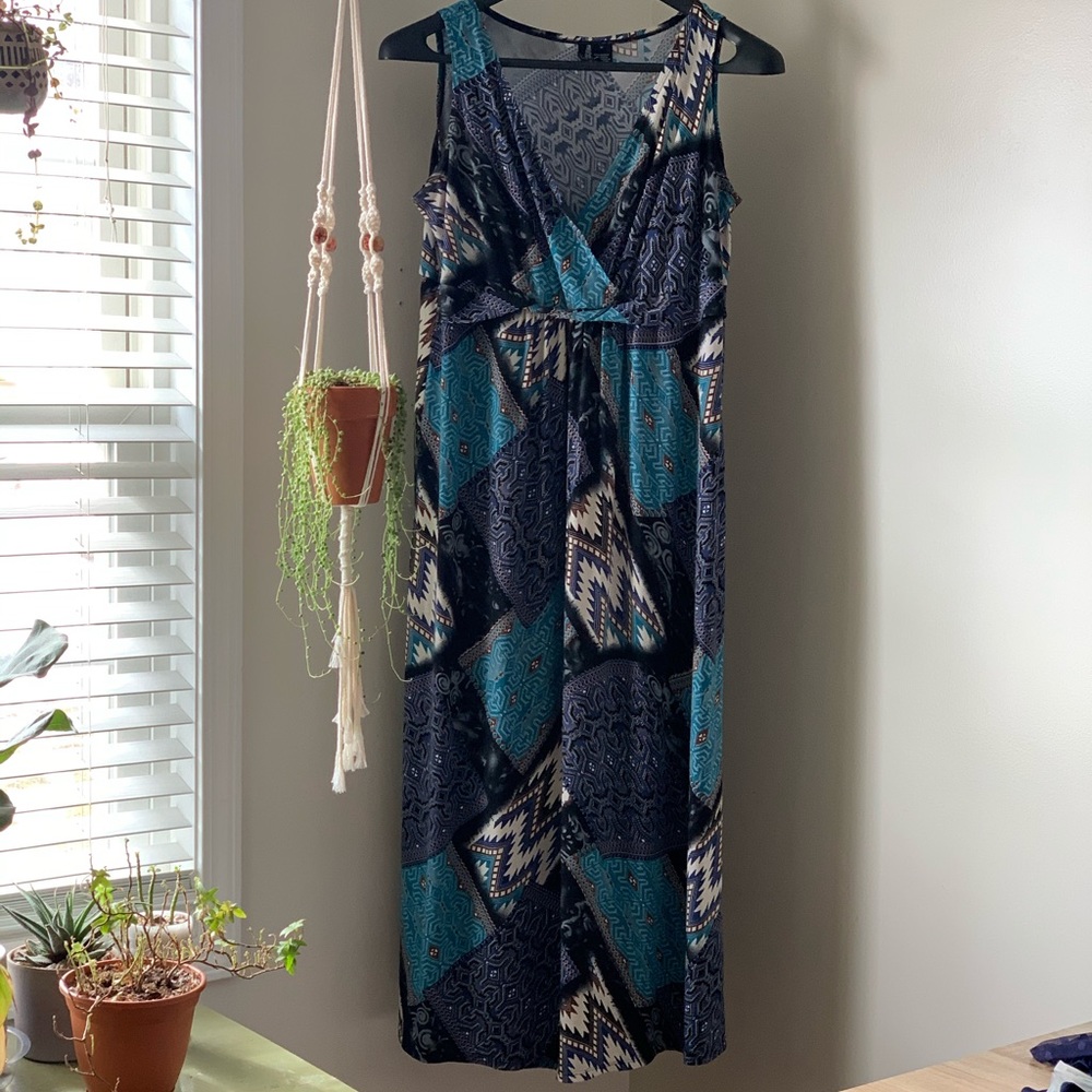 Woman’s Sleeveless Dress